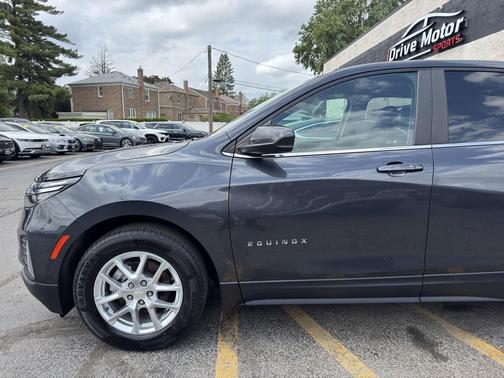 Iron Gray Metallic 2022 Chevrolet Equinox 1LT