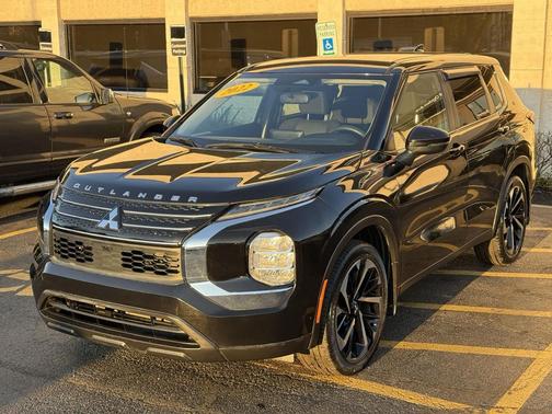 2022 Mitsubishi Outlander ES 2.5 S-AWC