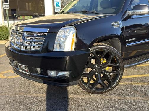 2014 Cadillac Escalade Luxury