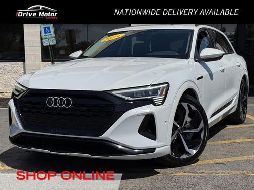 Glacier White Metallic 2024 Audi Q8 e-tron Premium Plus