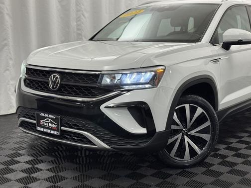 2022 Volkswagen Taos 1.5T SE