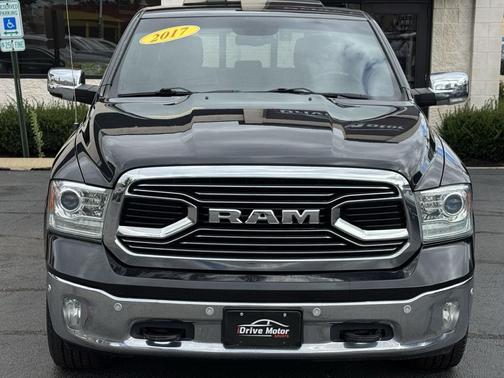 2017 RAM 1500 Limited Crew Cab 4x4 6'4' Box