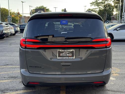 Ceramic Gray Clearcoat 2021 Chrysler Pacifica Touring