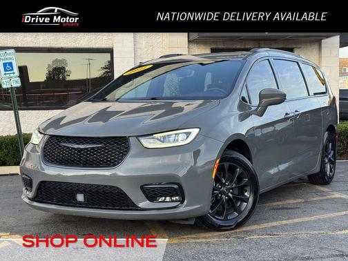 Ceramic Gray Clearcoat 2021 Chrysler Pacifica Touring