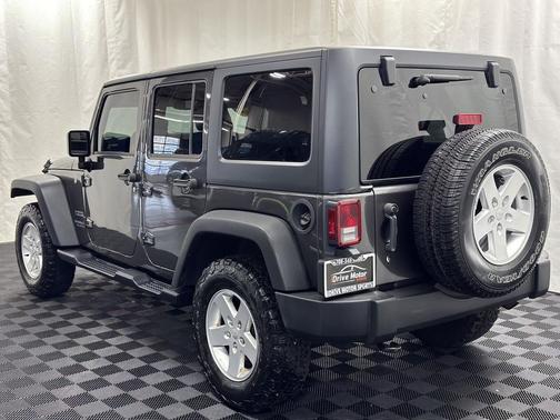 Granite Crystal Metallic Clearcoat 2017 Jeep Wrangler Unlimited Sport