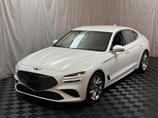 2022 Genesis G70 2.0T RWD