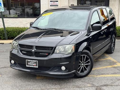 Brilliant Black Crystal Pearlcoat 2014 Dodge Grand Caravan SXT