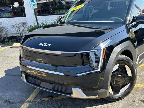 2024 Kia EV9 Wind