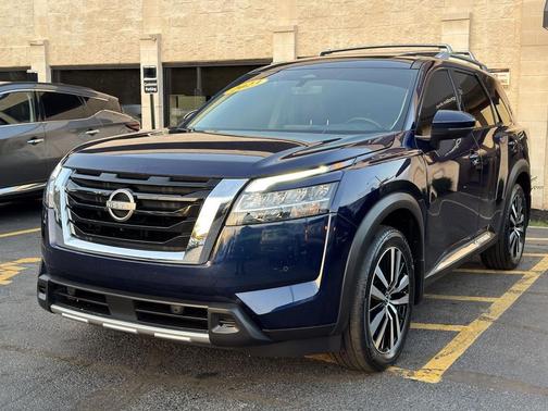 2023 Nissan Pathfinder Platinum 4WD