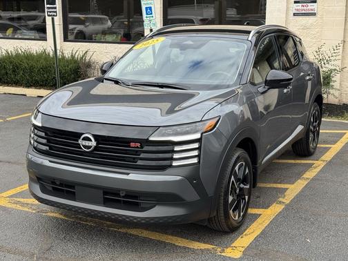 2025 Nissan Kicks SR