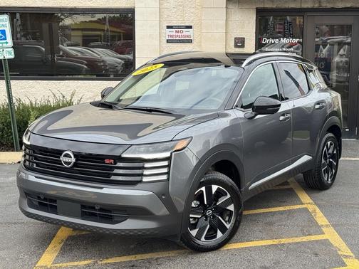 2025 Nissan Kicks SR