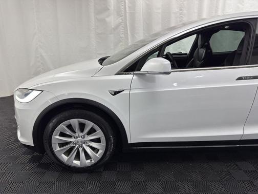 2020 Tesla Model X Long Range Plus Dual Motor All-Wheel Drive