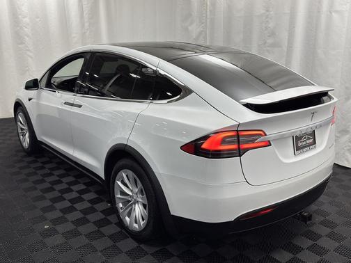 2020 Tesla Model X Long Range Plus Dual Motor All-Wheel Drive