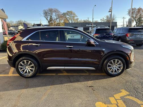 2020 Cadillac XT4 Premium Luxury