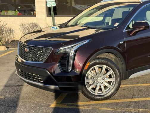2020 Cadillac XT4 Premium Luxury
