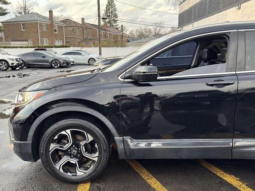 Crystal Black Pearl 2017 Honda CR-V Touring