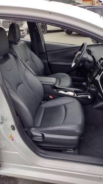 2016 Toyota Prius Four Touring