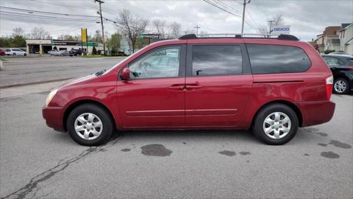 2008 Kia Sedona LX