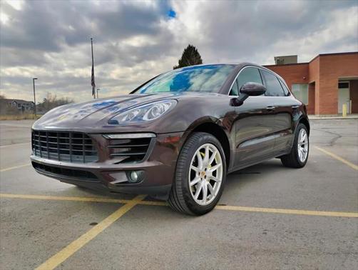 2018 Porsche Macan Base