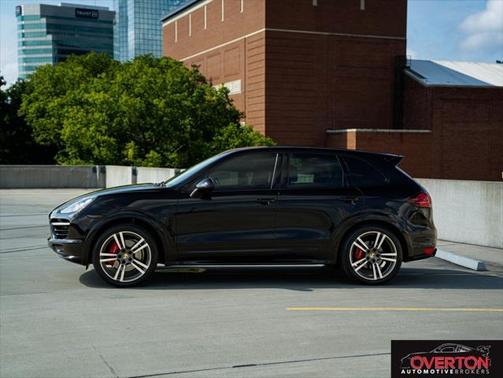 2013 Porsche Cayenne GTS