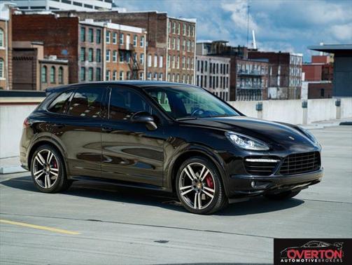 2013 Porsche Cayenne GTS
