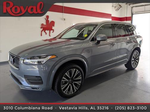 2022 Volvo XC90 T6 Momentum