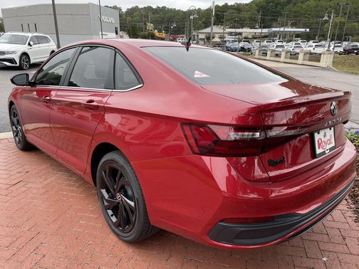 2026 Volkswagen Jetta 1.4T SE