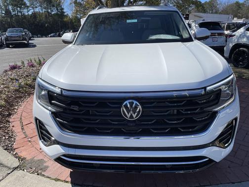 2026 Volkswagen Atlas 2.0T SEL Premium R-Line 4MOTION