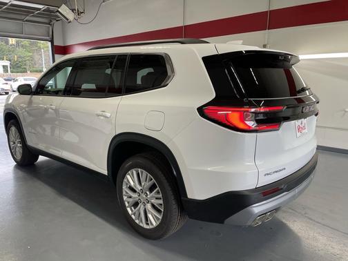 2026 GMC Acadia Elevation FWD