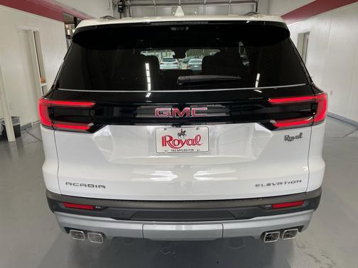 2026 GMC Acadia Elevation FWD