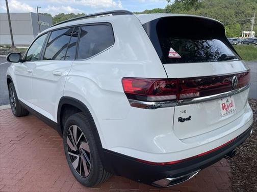 2025 Volkswagen Atlas 2.0T SE w/Technology