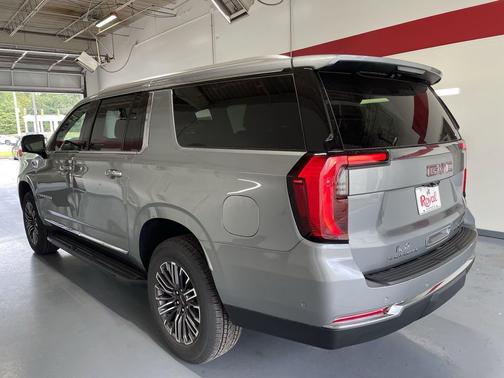 2025 GMC Yukon XL 2WD Elevation
