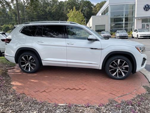 2026 Volkswagen Atlas 2.0T SEL Premium R-Line 4MOTION