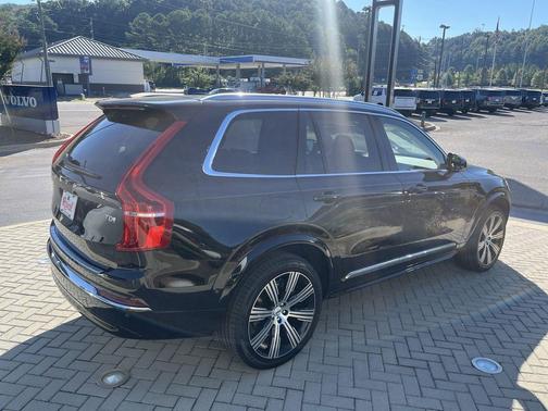 2025 Volvo XC90 Plug-In Hybrid Plus