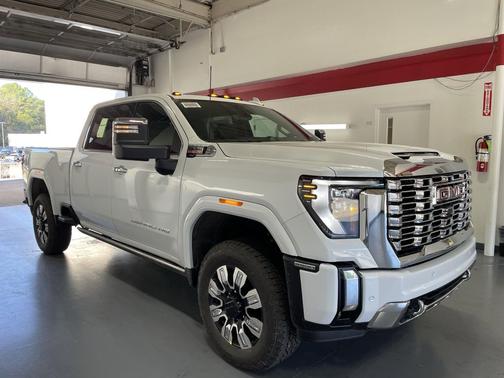 2026 GMC Sierra 2500 Denali