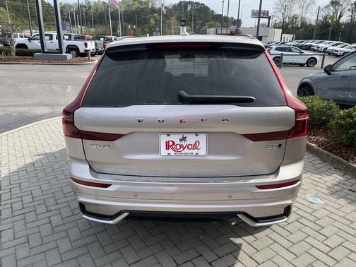 2026 Volvo XC60 B5 Ultra