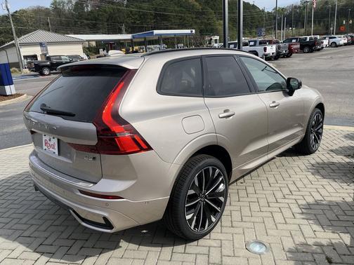 2026 Volvo XC60 B5 Ultra