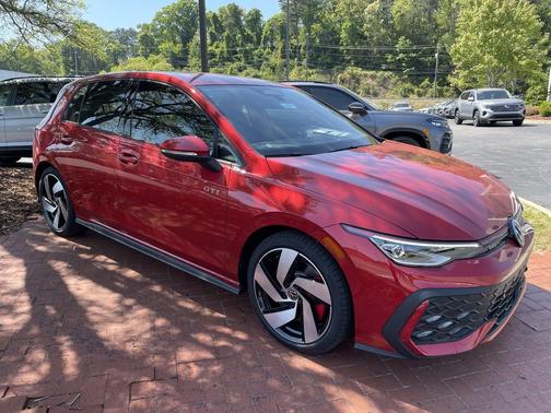 Kings Red 2026 Volkswagen Golf GTI 2.0T S DSG