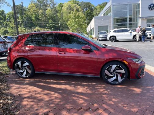 Kings Red 2026 Volkswagen Golf GTI 2.0T S DSG