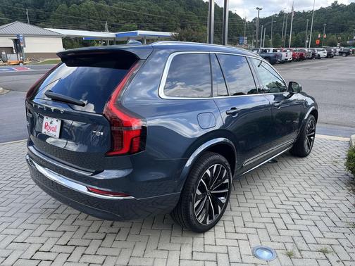 2025 Volvo XC90 Plug-In Hybrid T8 Plus 7-Seater