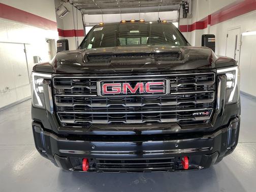 2026 GMC Sierra 2500 AT4