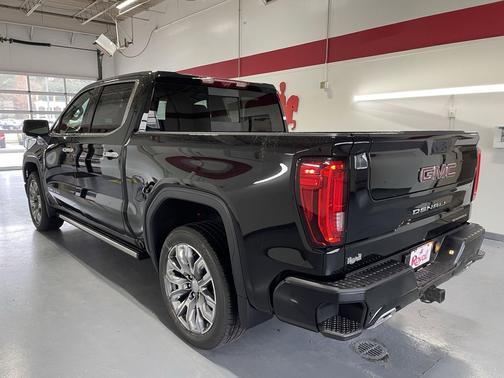 Onyx Black 2026 GMC Sierra 1500 Denali