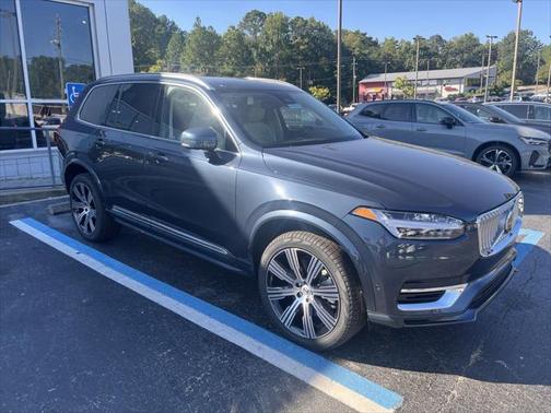 2025 Volvo XC90 Plug-In Hybrid Plus