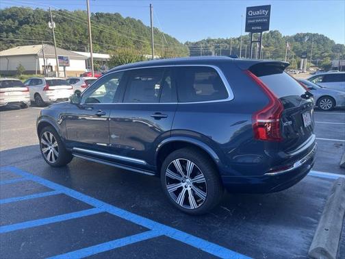 2025 Volvo XC90 Plug-In Hybrid Plus