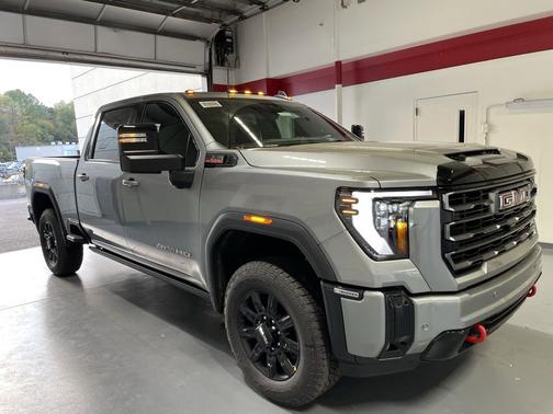 2026 GMC Sierra 2500 AT4