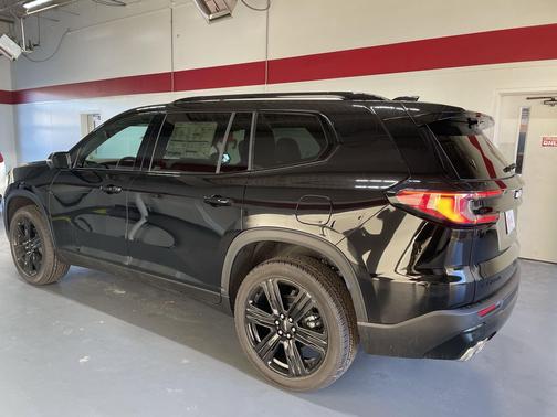 2026 GMC Acadia Elevation FWD