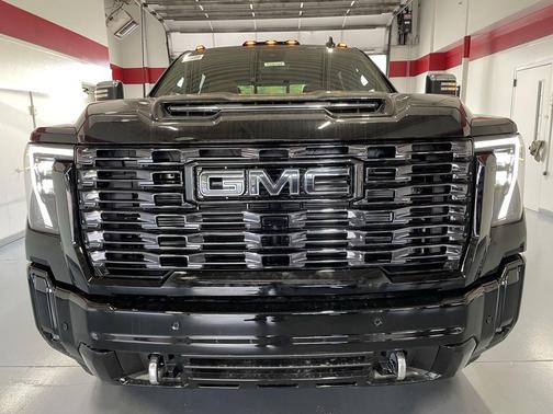 2026 GMC Sierra 3500 Denali