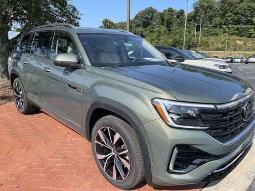 2026 Volkswagen Atlas 2.0T SEL Premium R-Line 4MOTION