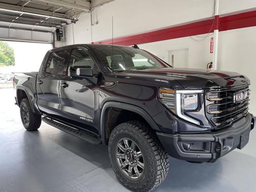 2025 GMC Sierra 1500 AT4X