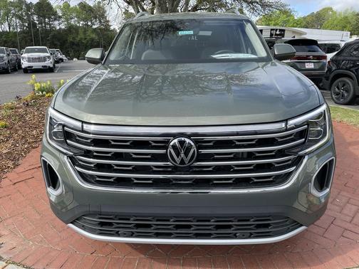2025 Volkswagen Atlas 2.0T SEL